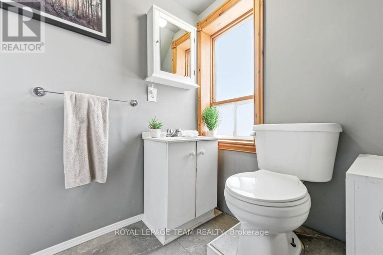 29184195/160-burnstown-road/mcnabbraeside-twps/mcnabbraeside/ontario/K0A3L0_24