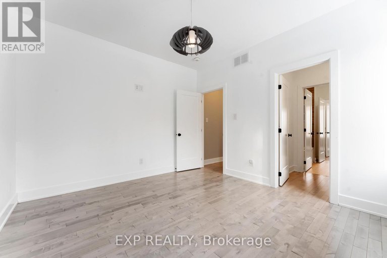 29301552/1961-cedarlakes-way/greely/ottawa/ontario/K4P1P2_32