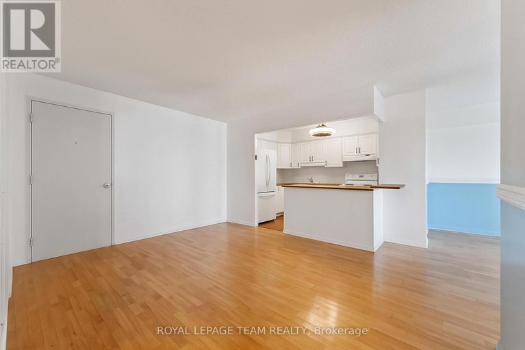 29639208/606-158c-mcarthur-avenue/vanier/ottawa/ontario/K1L8E7_3