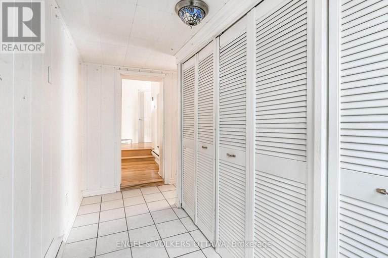 28243621/467-edgeworth-avenue/woodroffe/ottawa/ontario/K2B5L2_5