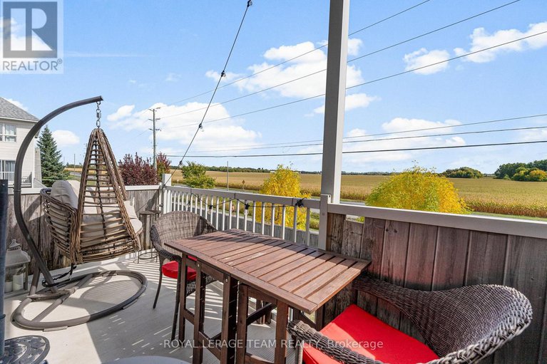 28888816/368-crownridge-drive/emerald-meadowstrailwest/ottawa/ontario/K2M3A4_31