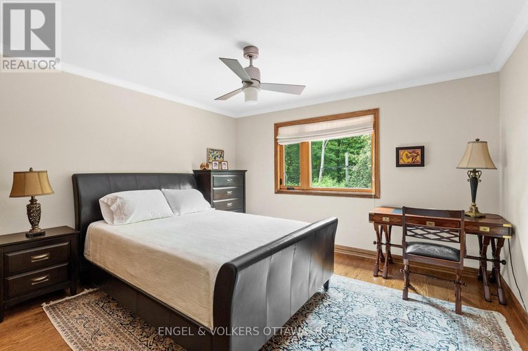 29614401/37-revol-road/merivale-gardens/ottawa/ontario/K2G0B8_17