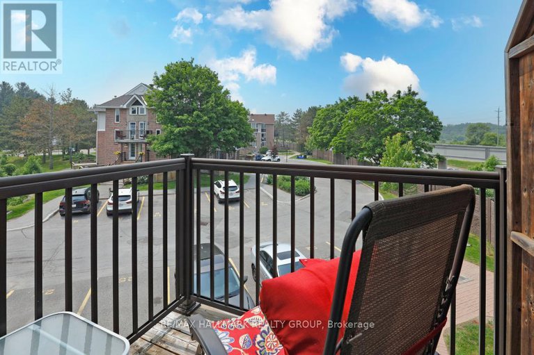 28435230/8-3-stonebank-crescent/westcliffe-estates/ottawa/ontario/K2H9M2_4