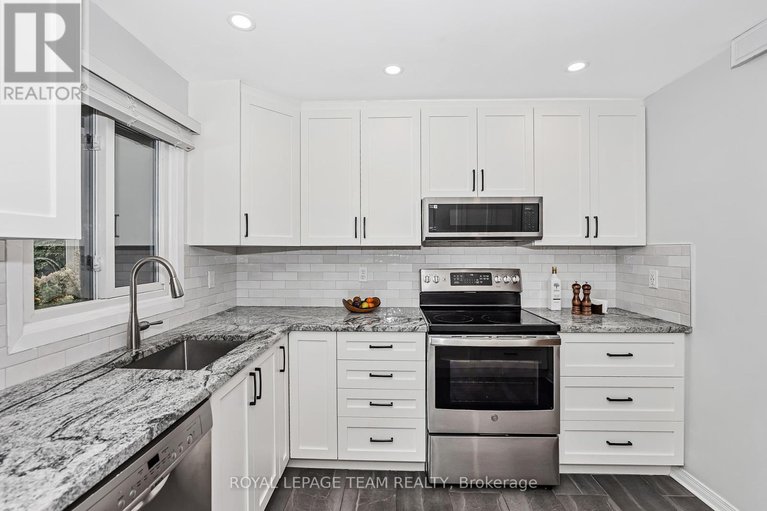 28918766/1095-ambleside-drive/woodroffe/ottawa/ontario/K2B8E2_7
