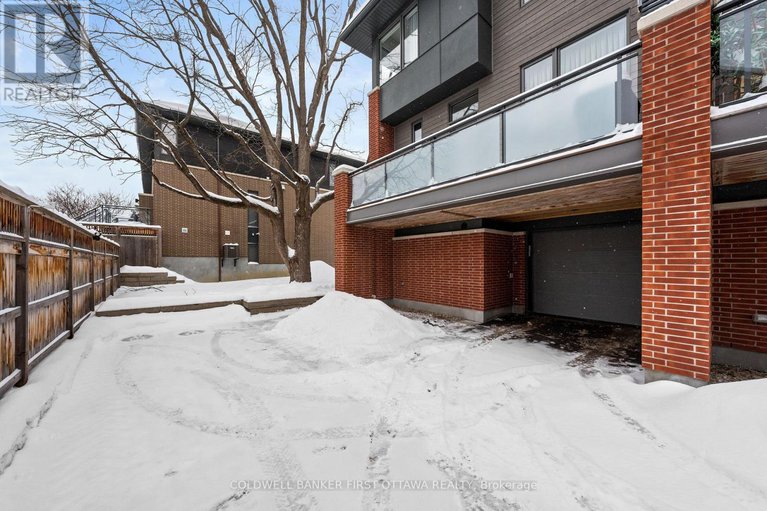 29377970/524-edison-avenue/mckellarhighland/ottawa/ontario/K2A1V1_37