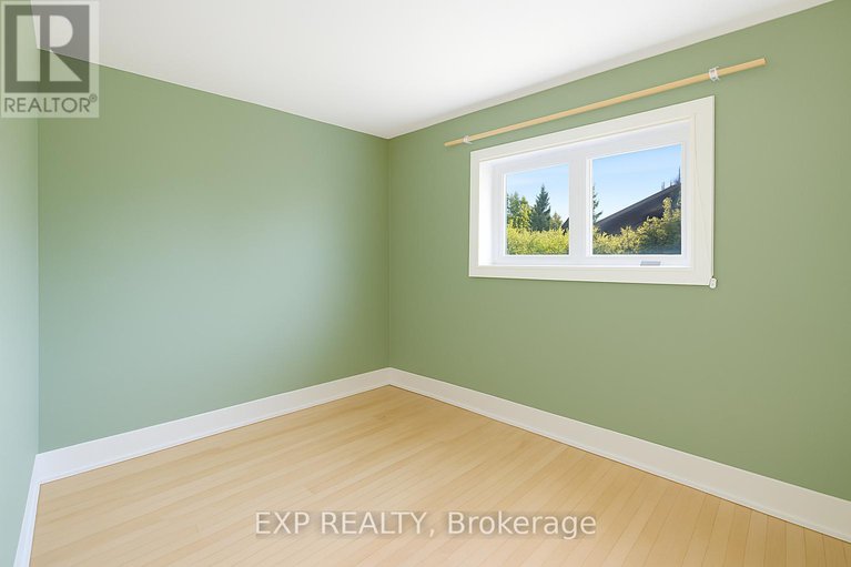 29107885/4-aberfeldy-street/arbeatha-park/ottawa/ontario/K2H6H5_19