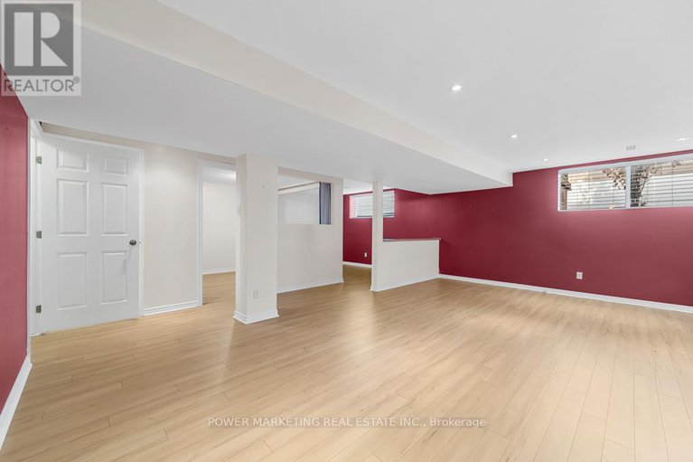 29407948/192-felicity-crescent/mer-bleuebradley-estatesanderson-park/ottawa/ontario/K1W0C2_25