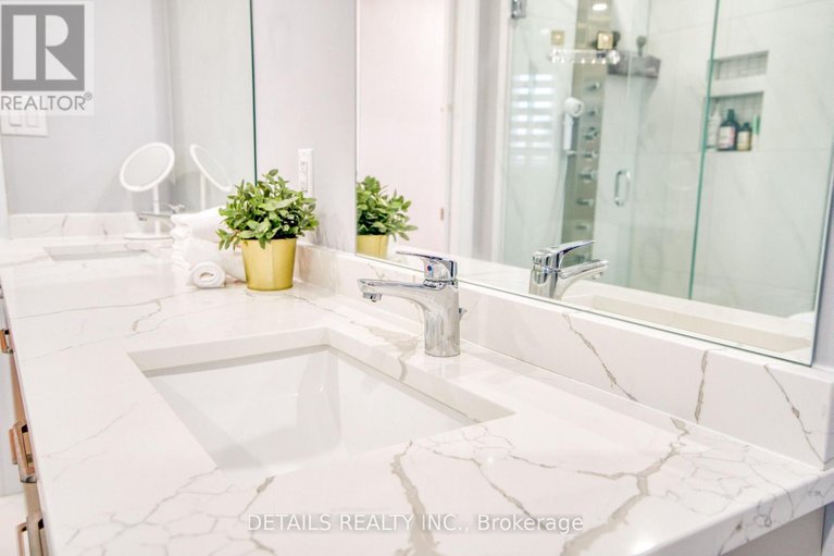 29664784/992-baseline-road-e/city-viewskylinefisher-heightsparkwood-hills/ottawa/ontario/K2C0A5_30