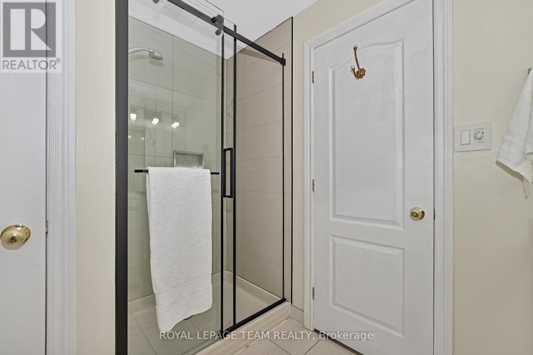 28339264/27-heritage-grove-crescent/stittsville-central/ottawa/ontario/K2S1R2_32