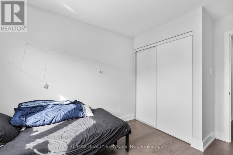 29447721/724-rouncey-road/emerald-meadowstrailwest/ottawa/ontario/K2S1B6_55