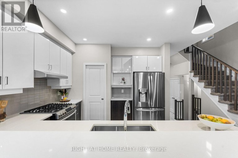 29644491/35-plank-street/emerald-meadowstrailwest/ottawa/ontario/K2V0M8_14