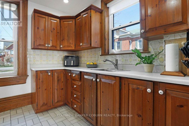 28218269/81-lakeshore-drive/morrisburg/south-dundas/ontario/K0C1X0_15