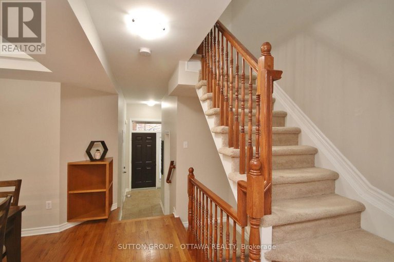 28983773/1267-shillington-avenue/carlington/ottawa/ontario/K1Z8A1_25