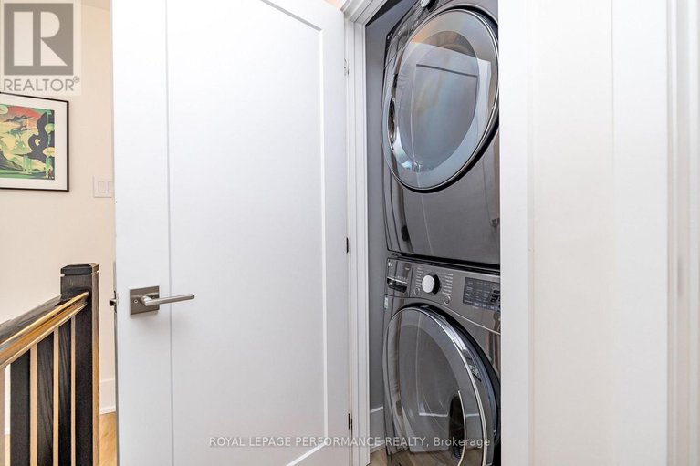 29270056/225-makadewa-private-w/cfb-rockcliffe-and-area/ottawa/ontario/K1K0P2_70