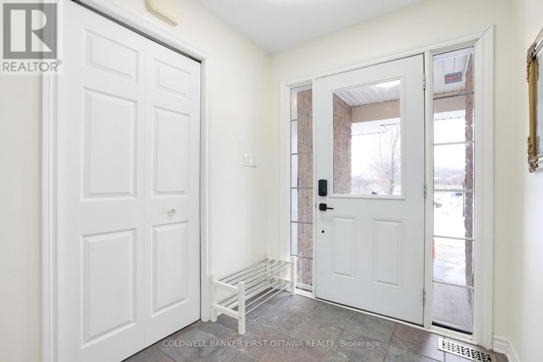 29253017/11-rideau-crossing-crescent/north-grenville-twp-kemptville-east/north-grenville/ontario/K0G1K0_3