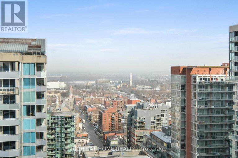 29527059/2302-234-rideau-street/sandy-hill/ottawa/ontario/K1N0A9_41