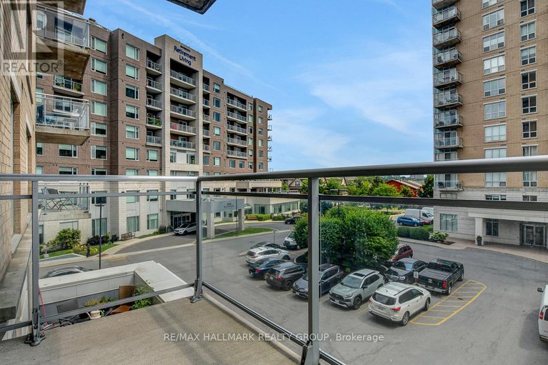 28694787/303-70-landry-street/vanier/ottawa/ontario/K1L0A8_29
