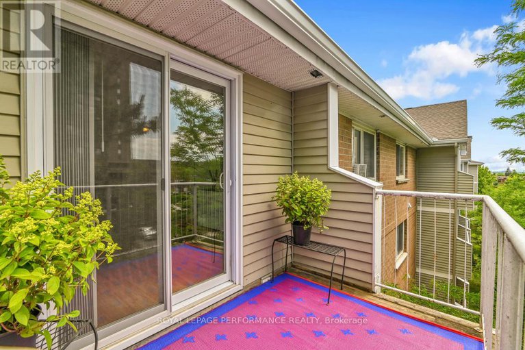 28528107/409-250-brittany-drive/viscount-alexander-park/ottawa/ontario/K1K4M1_17