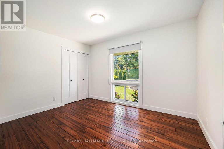 29054397/70-varley-drive/beaverbrook/ottawa/ontario/K2K1H2_13