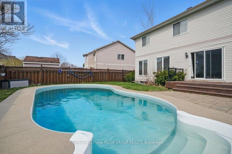28377086/10-maybrook-place/barrhaven-east/ottawa/ontario/K2G6H6_28