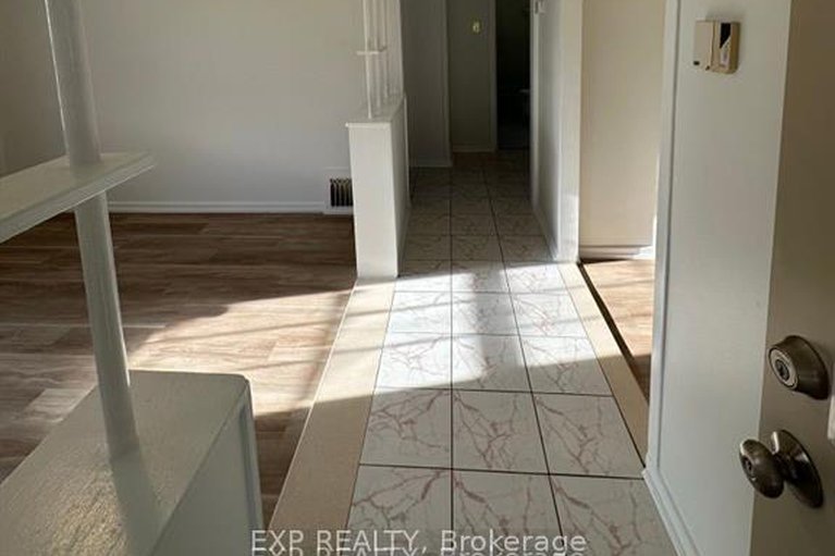 28432107/954-fisher-avenue/carlington/ottawa/ontario/K1Z6P4_2