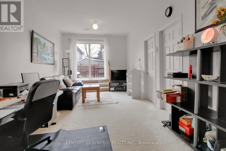 28297097/14-splinter-crescent/fairfield-heights/ottawa/ontario/K2B1B2_34