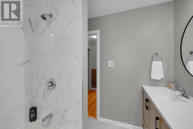 28649417/35-cleadon-drive/crystal-beach/ottawa/ontario/K2H5P4_17
