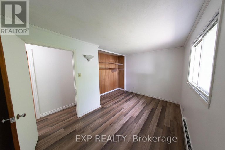 28606247/84-kenyon-street-e/alexandria/north-glengarry/ontario/K0C1A0_12