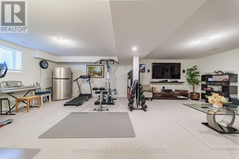 29476653/43-cento-way/stittsville-north/ottawa/ontario/K2S0W4_42