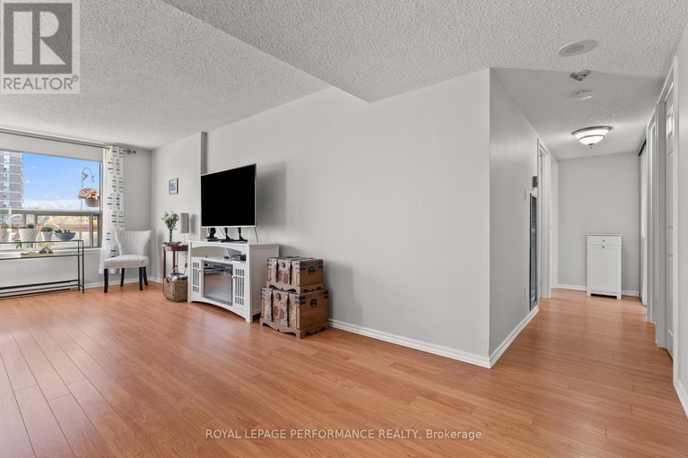 28967483/unit-407-200-lafontaine-avenue/vanier/ottawa/ontario/K1L8K8_15
