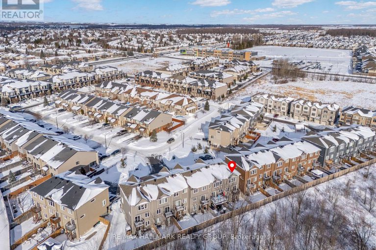 29294452/26-barn-swallow-private/riverside-southgloucester-glen/ottawa/ontario/K4M0H5_45