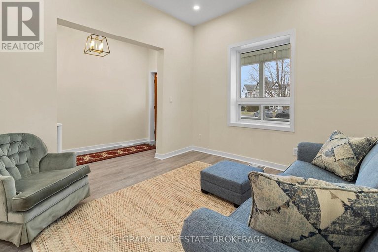 29613065/26-brouse-drive-e/iroquois/south-dundas/ontario/K0E1K0_17