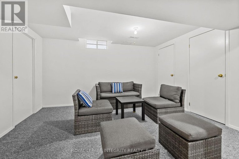 29332214/830-acadian-gardens/convent-glen/ottawa/ontario/K1C2V6_30