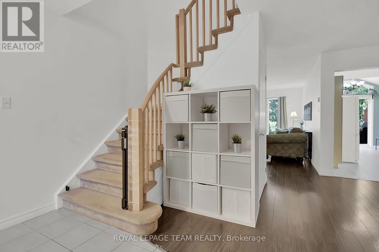 28809453/75-inverary-drive/morgans-grantsouth-march/ottawa/ontario/K2K2S1_4