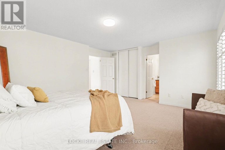 29468634/6020-longleaf-drive/orleans-village/ottawa/ontario/K1W1J2_24