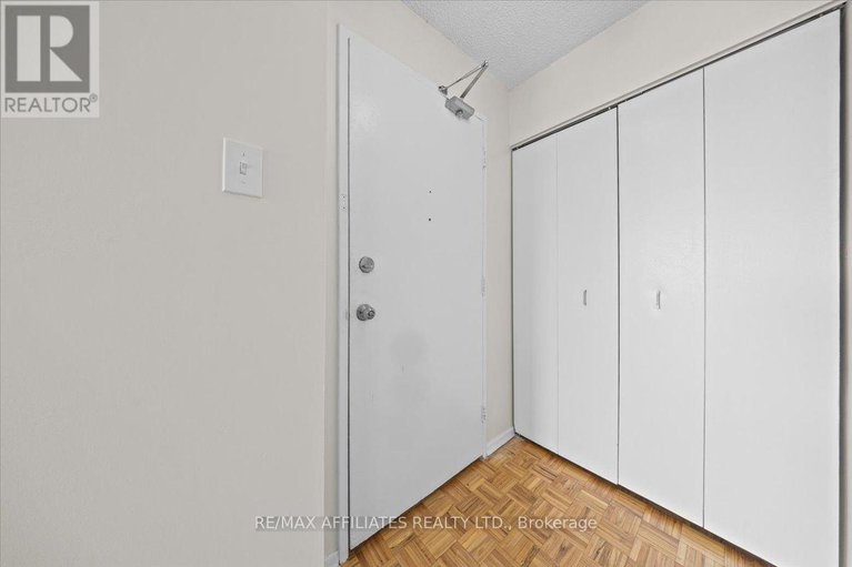 29135891/1507-158b-mcarthur-avenue/vanier/ottawa/ontario/K1L8C9_4