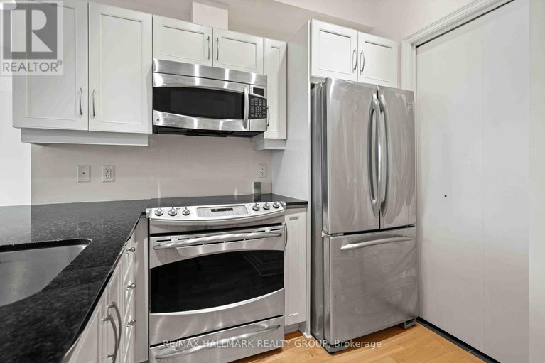 29485305/302-75-cleary-avenue/woodroffe/ottawa/ontario/K2A1R8_7