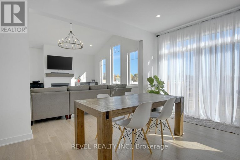 29545543/1022-showman-street/richmond/ottawa/ontario/K0A2Z0_17