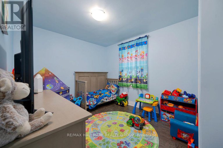 28639060/177-glynn-avenue/overbrookcastle-heights/ottawa/ontario/K1K1S4_14