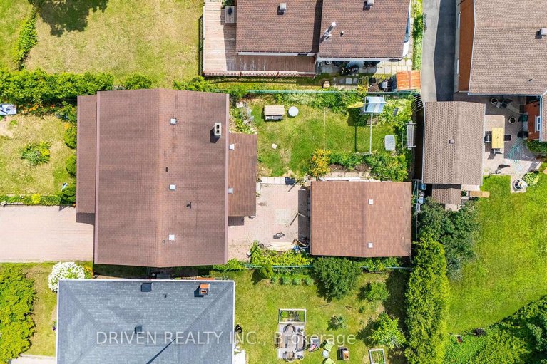 28639886/876-pinecrest-road/fairfield-heights/ottawa/ontario/K2B6B2_27