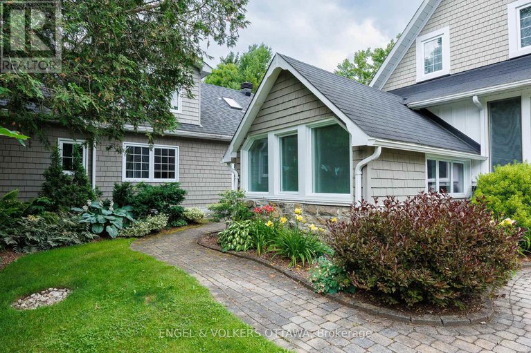 28738761/233-strathburn-street/almonte/mississippi-mills/ontario/K0A1A0_5