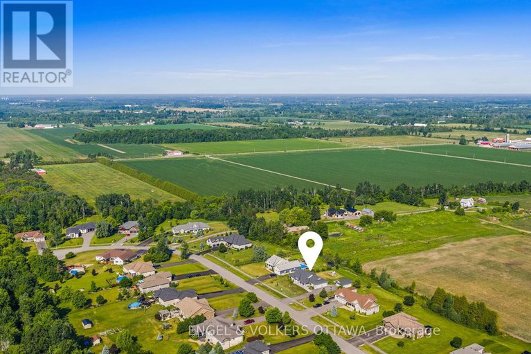 28348542/5567-lombardy-drive/osgoode/ottawa/ontario/K0A2W0_47