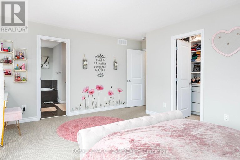 28163521/12-knockaderry-crescent/half-moon-bay/ottawa/ontario/K2C3H2_28
