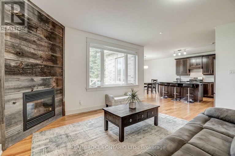 29447327/6237-perth-street/richmond/ottawa/ontario/K0A1Z0_16