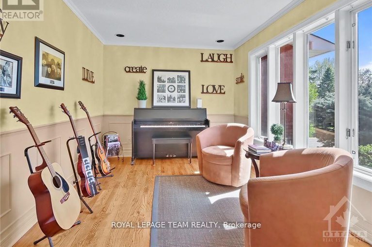 29069392/1105-cindy-hill-crescent/manotick-long-island-nicholls-island/ottawa/ontario/K4M1E8_7