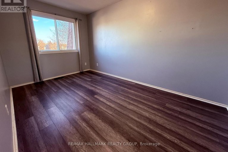 29677265/2912-fairlea-crescent/heron-gateindustrial-park/ottawa/ontario/K1V8T7_11