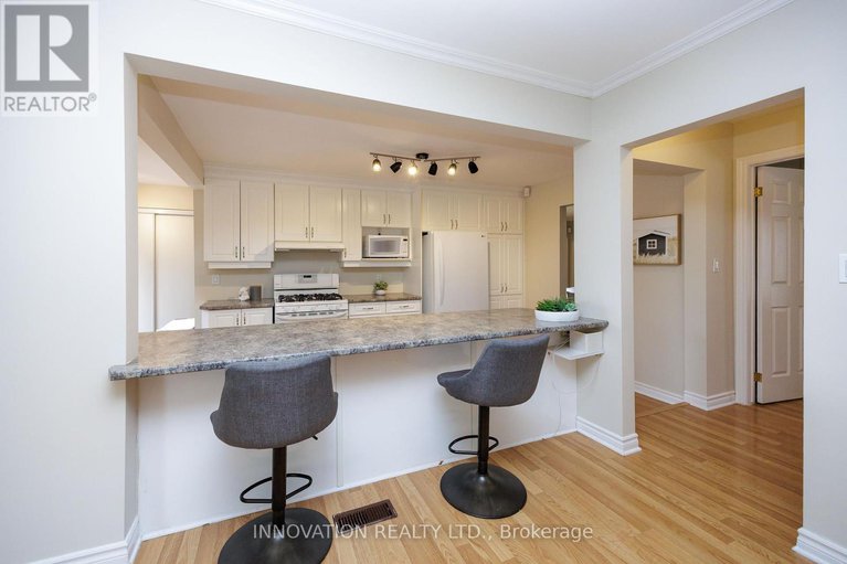 28292920/1013-stormont-street/carleton-heights/ottawa/ontario/K2C0N1_12