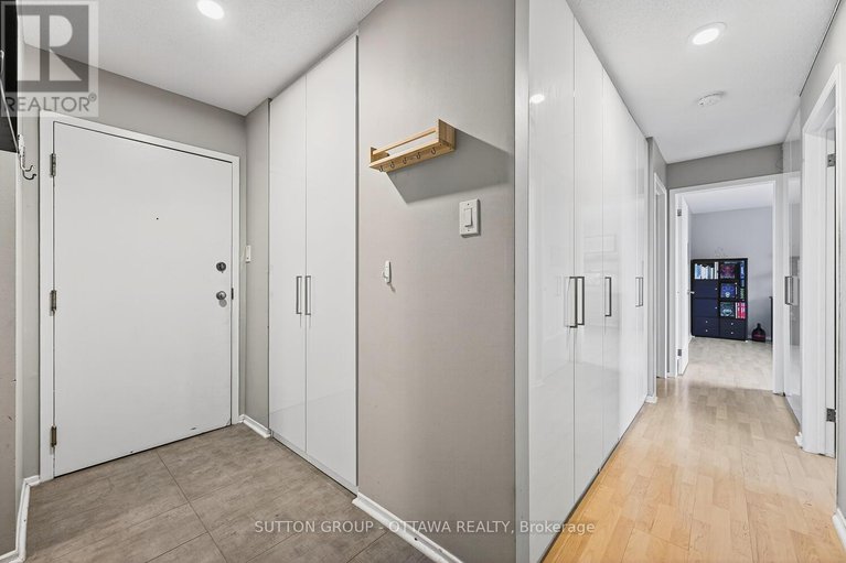 29217900/317-214-viewmount-drive/borden-farmstewart-farmcarleton-heightsparkwood-hills/ottawa/ontario/K2E7X3_13