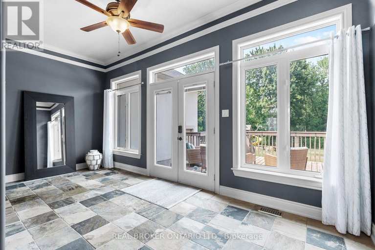 29375291/525-tullamore-street/riverside-south/ottawa/ontario/K1X0A2_32