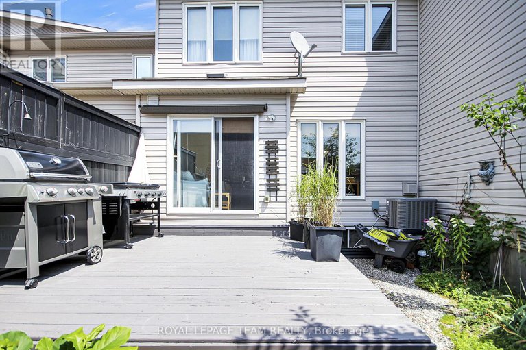 28677603/112-talltree-crescent/stittsville-central/ottawa/ontario/K2S0A9_27